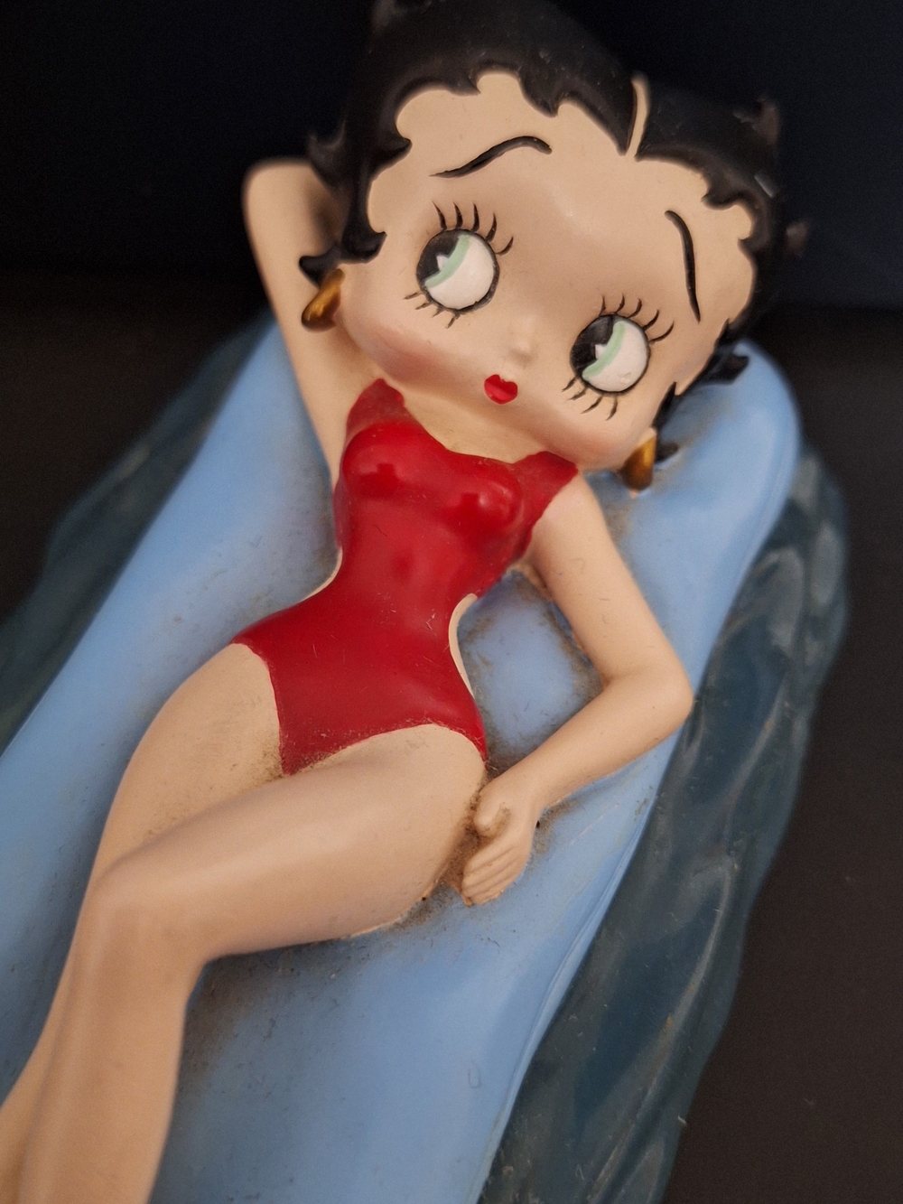 Betty Boop Red Swimsuit Figurine on Light Blue Float - Picture 3 of 3